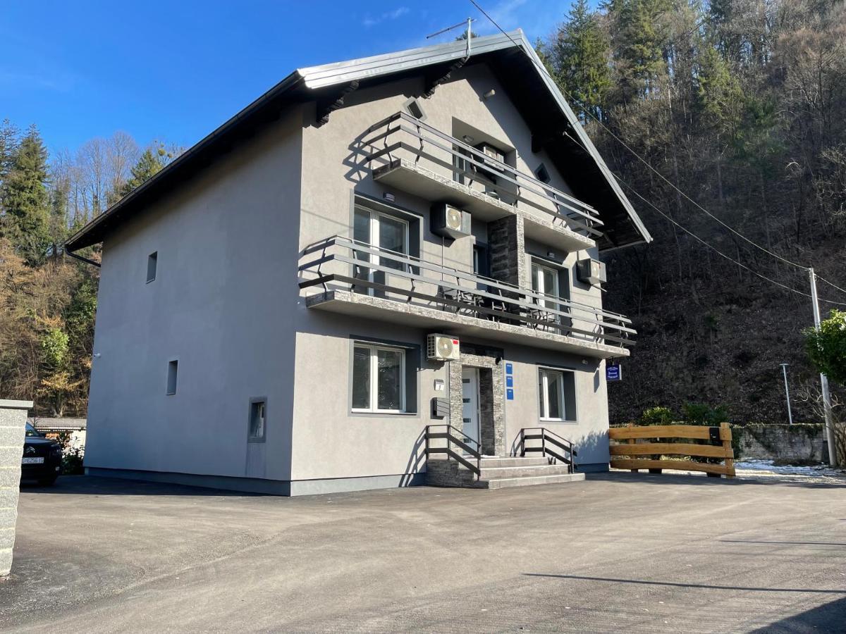 Apartmani "Stari Grad - Samobor" Екстериор снимка